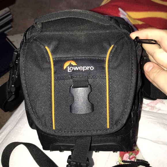 Sony cybershot Camera - Picture 5 of 7